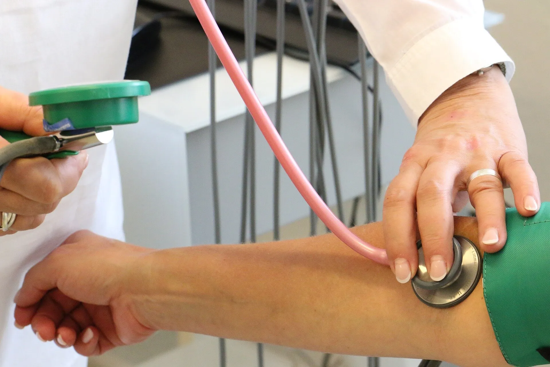 Postpartum High Blood Pressure: What to Expect After Delivery at Lopmudra Hospital